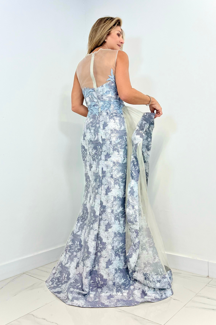Vestido largo gris con malla
