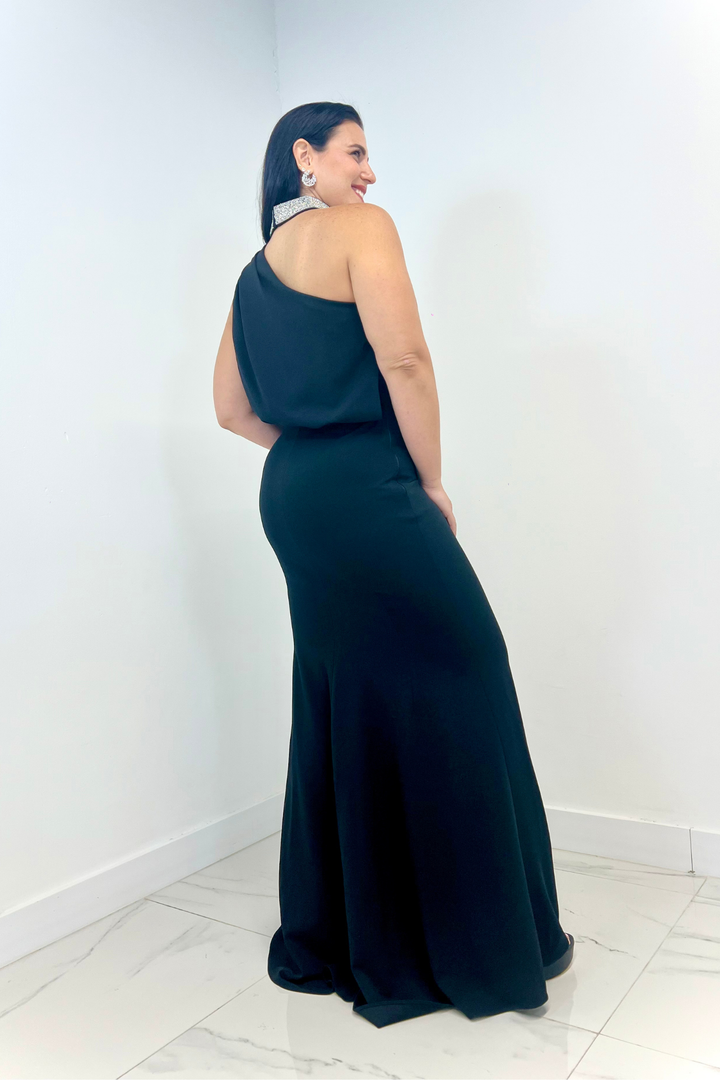 Vestido largo negro asimetrico