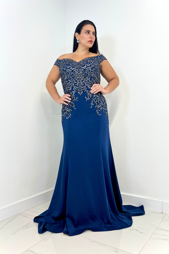 Vestido largo azul marino bordado