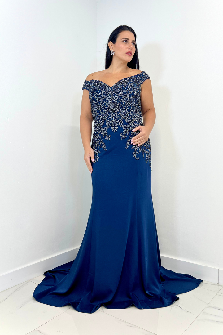 Vestido largo azul marino bordado