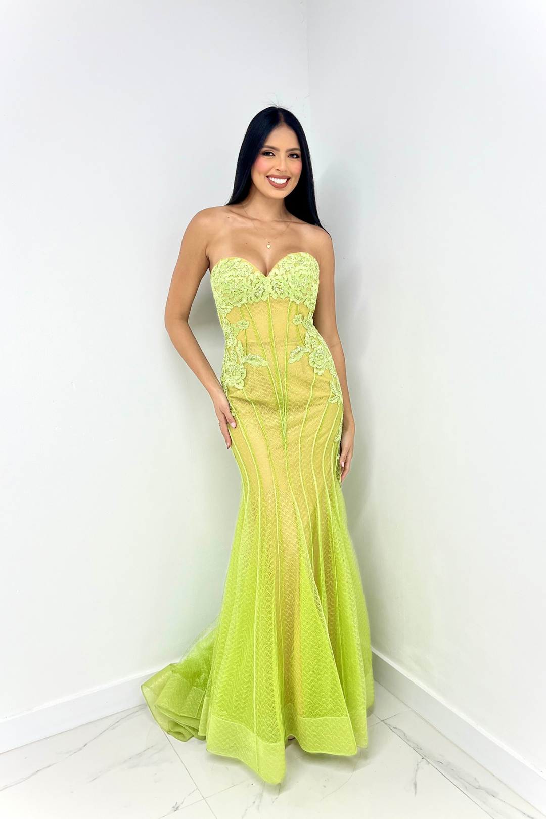 Vestido largo verde pistacho
