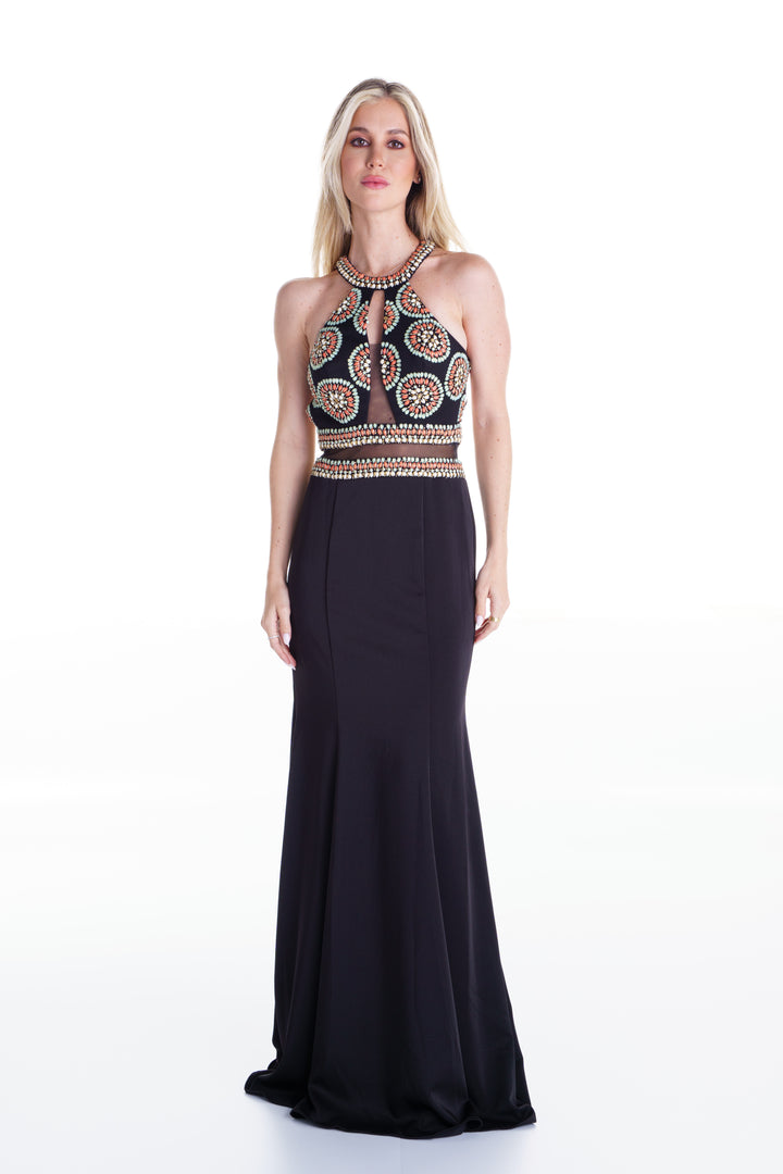Vestido largo negro con pedreria corte halter