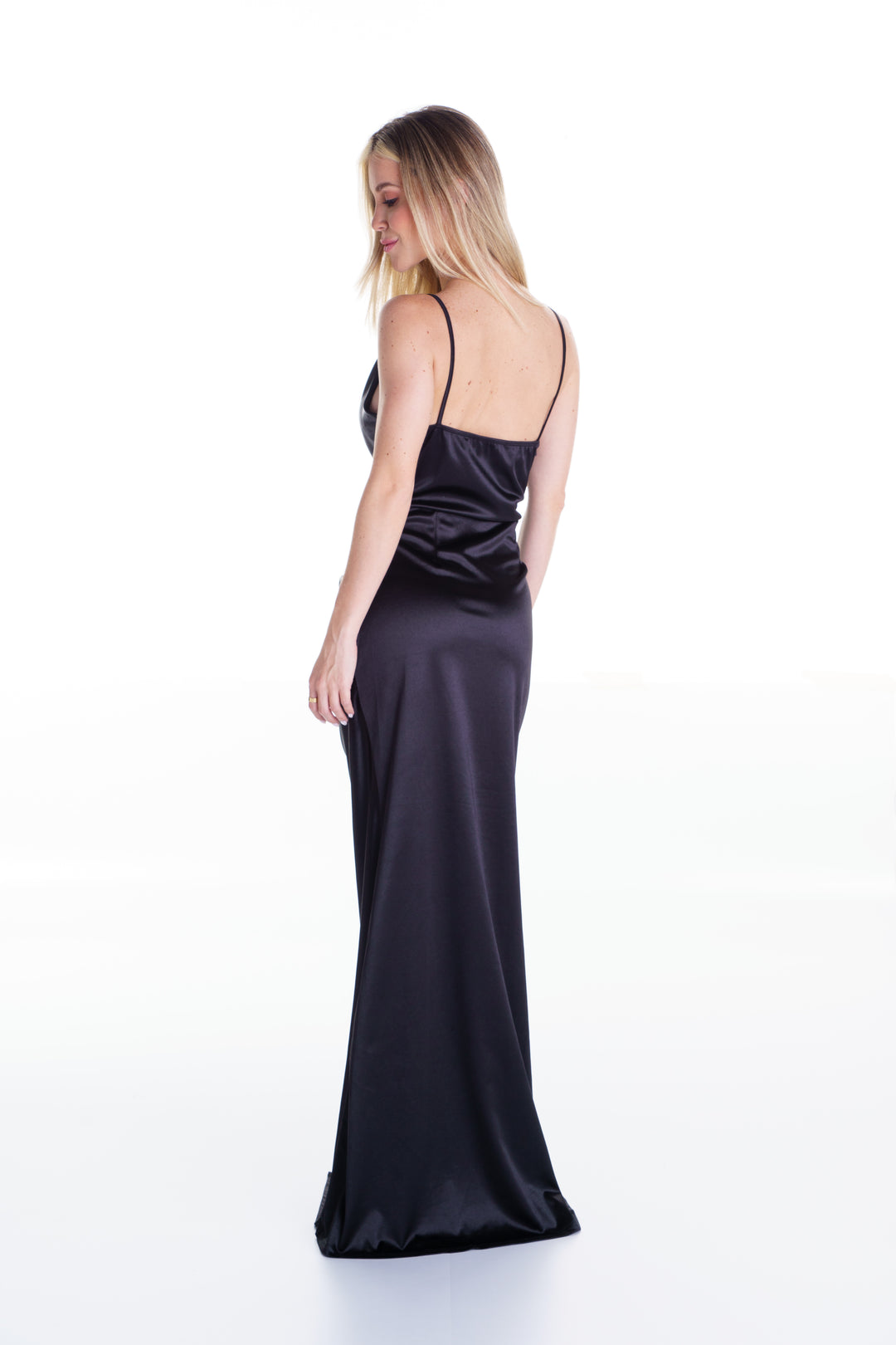 Vestido largo negro asimetrico