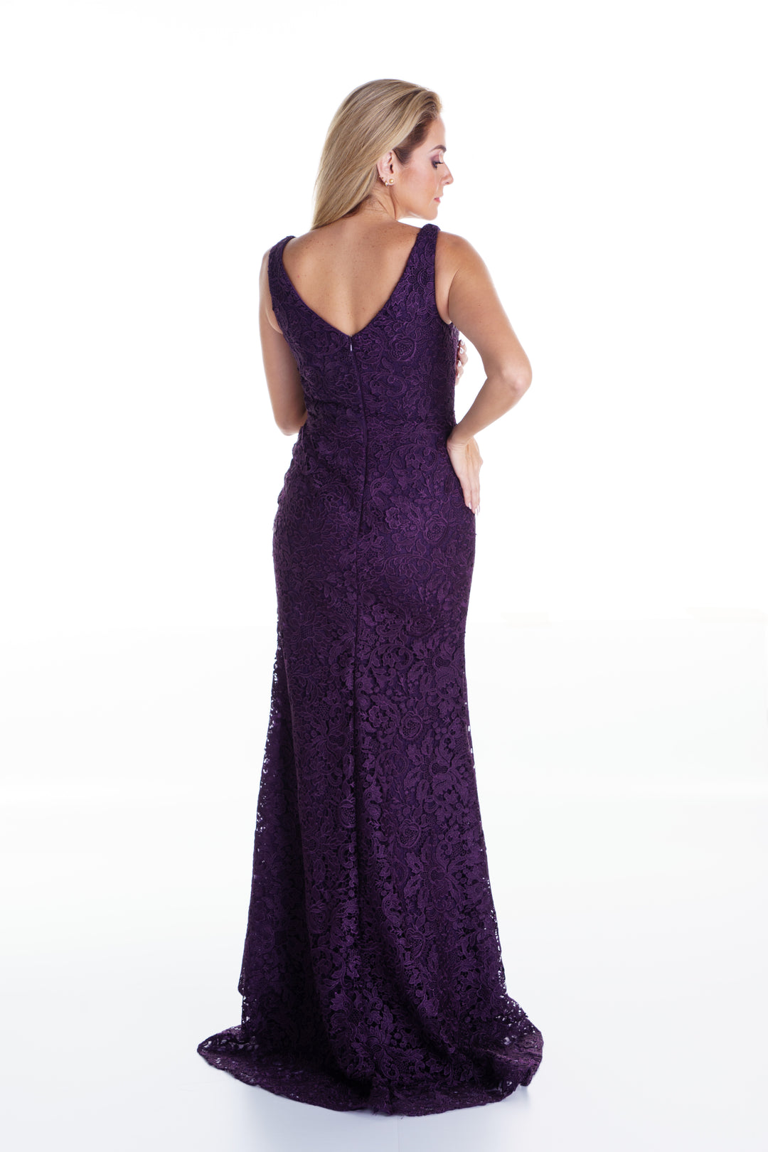 Vestido largo morado oscuro de torchon