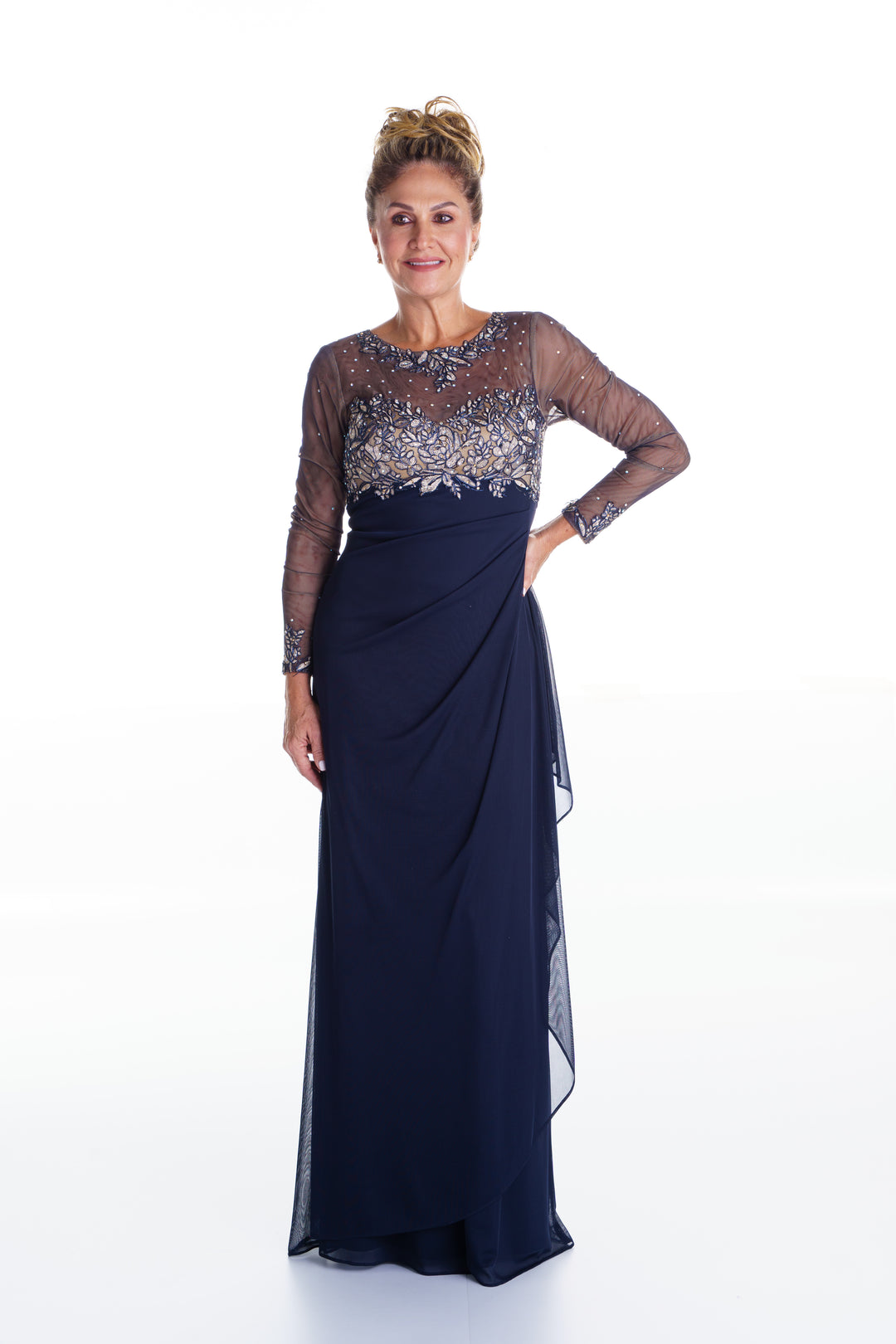 Vestido largo azul marino de chifon bordado – Atuendos Boutique