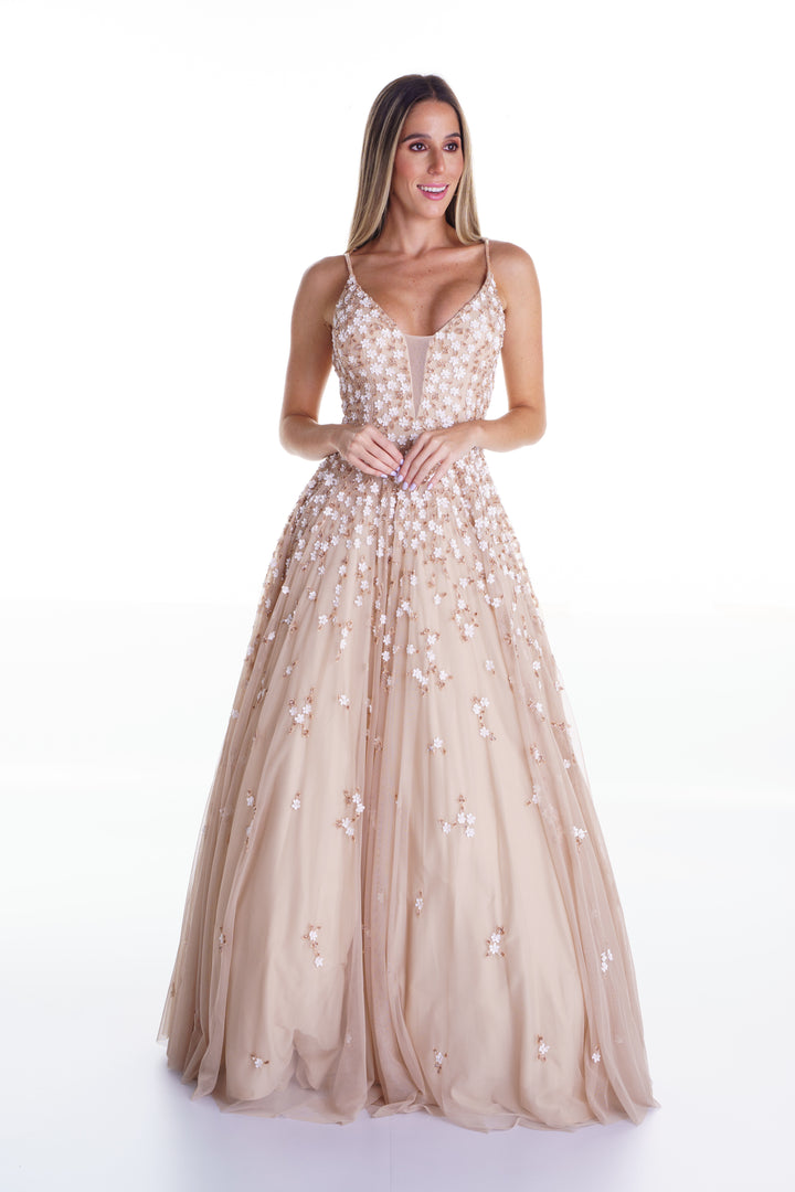 Vestido largo beige con flores