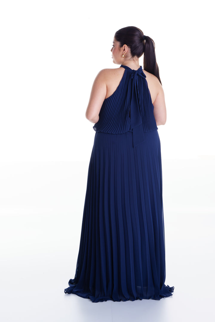 Vestido largo azul marino plisado