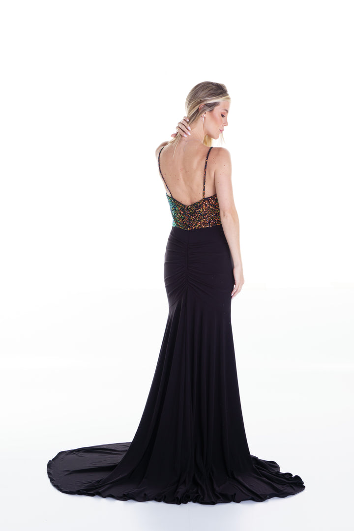 Vestido largo negro con lentejuelas tornasoles