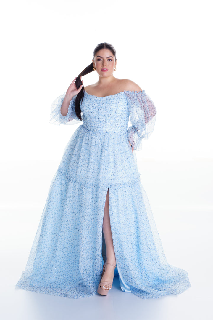 Vestido largo azul claro estampado corte princesa