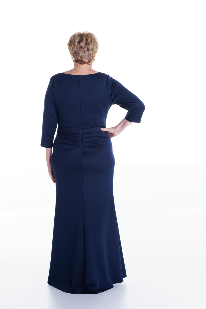 Vestido largo azul marino de neopreno con mangas 3/4