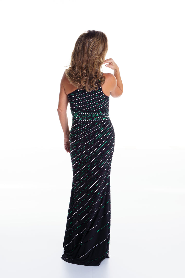 Vestido largo negro one shoulder con tachuelas