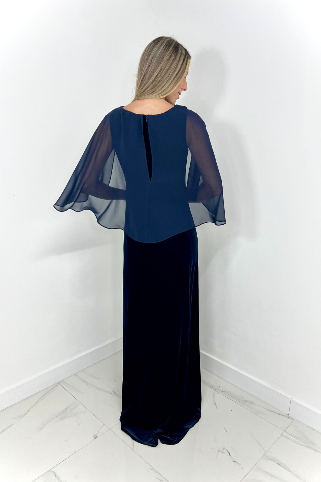 Vestido azul marino de terciopelo