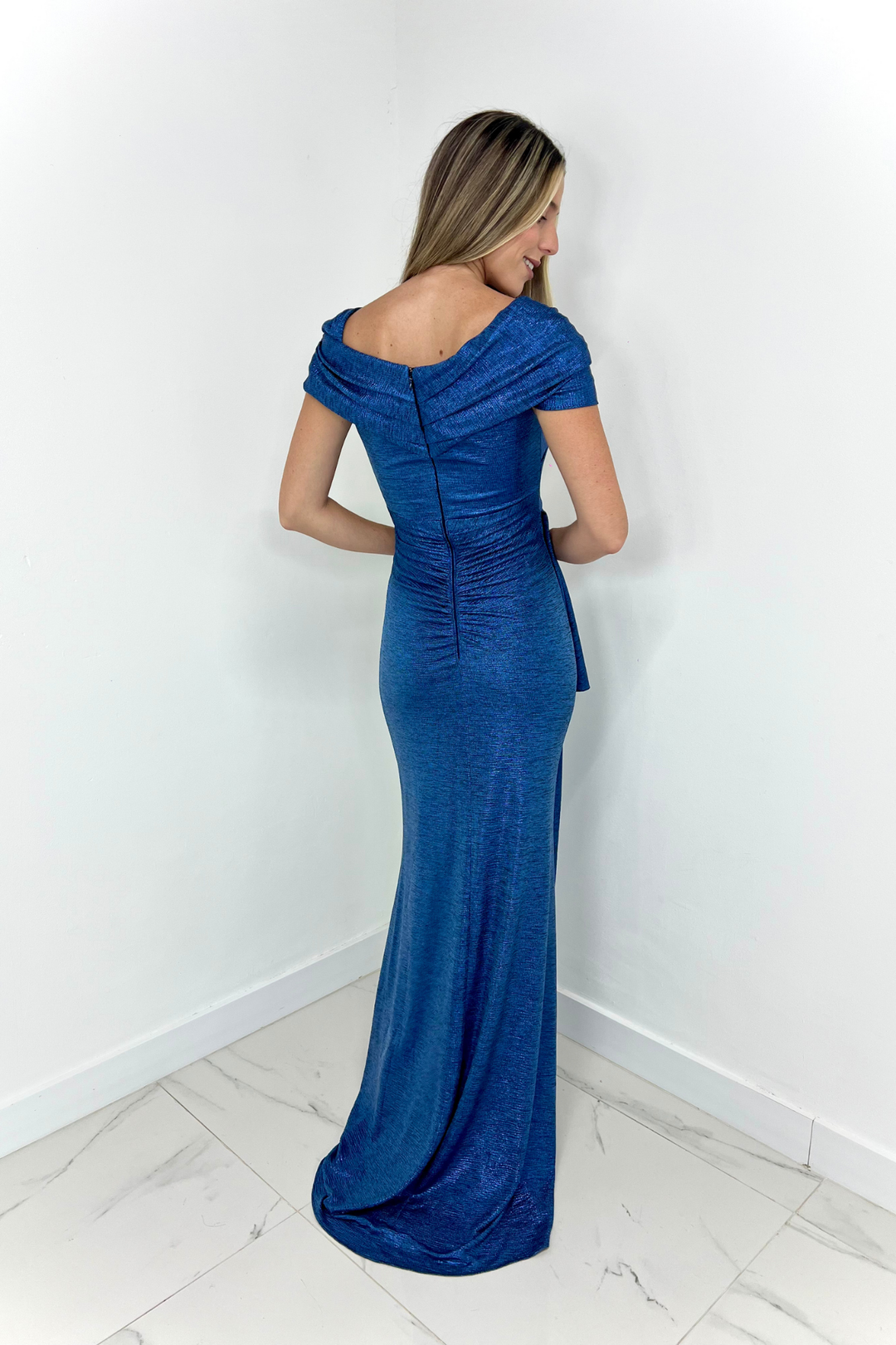 Vestido azul metálico