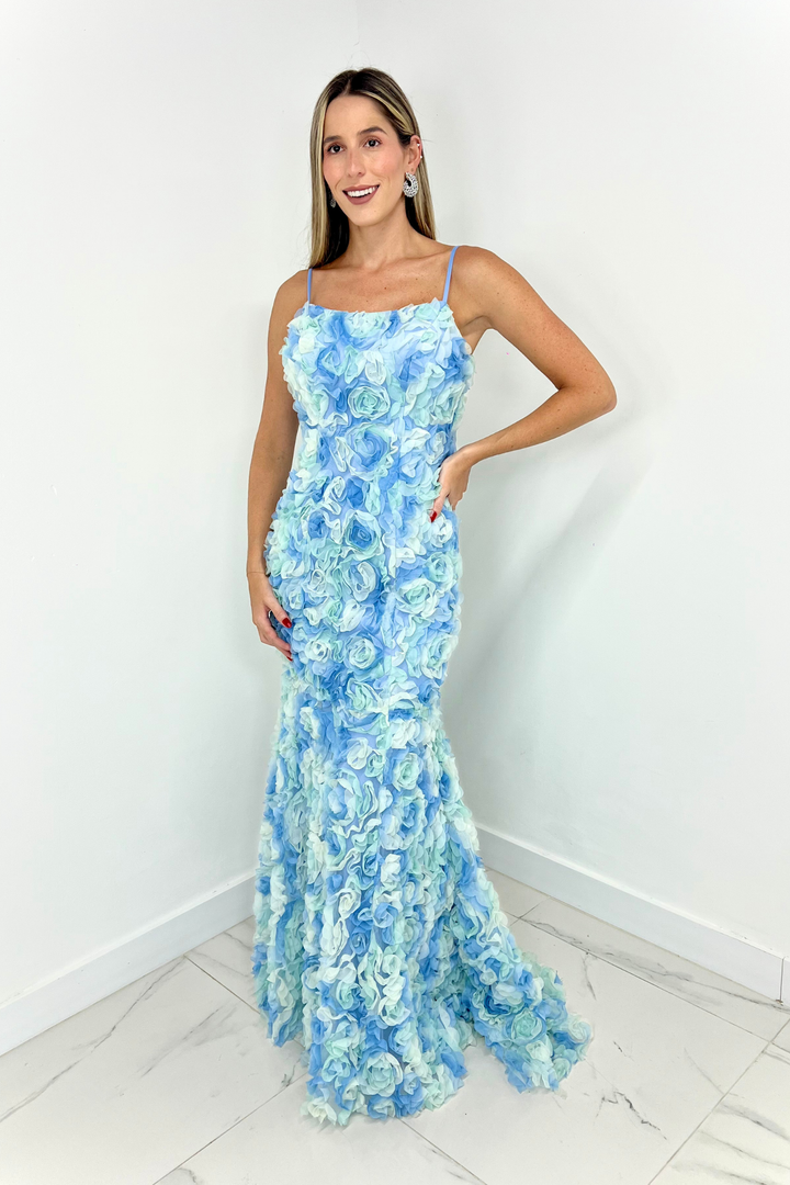 Vestido azul de rosas