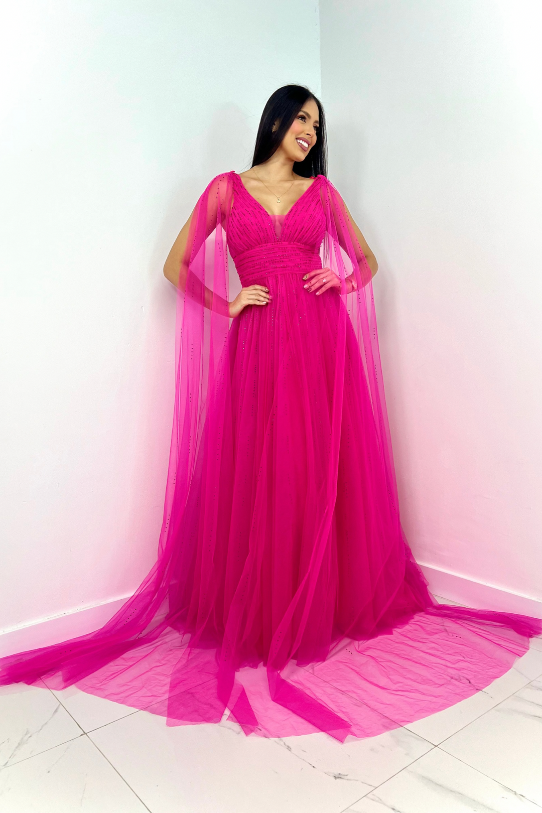 Vestido largo fucsia de tul