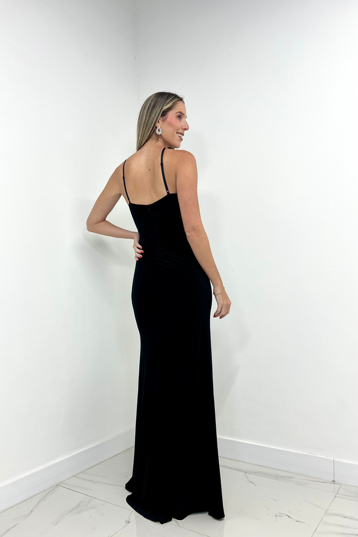 Vestido Largo negro corte halter