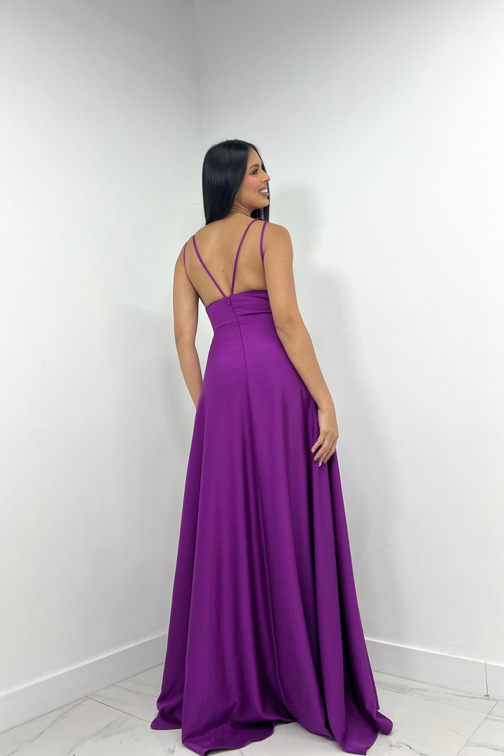 Vestido largo morado escote en v