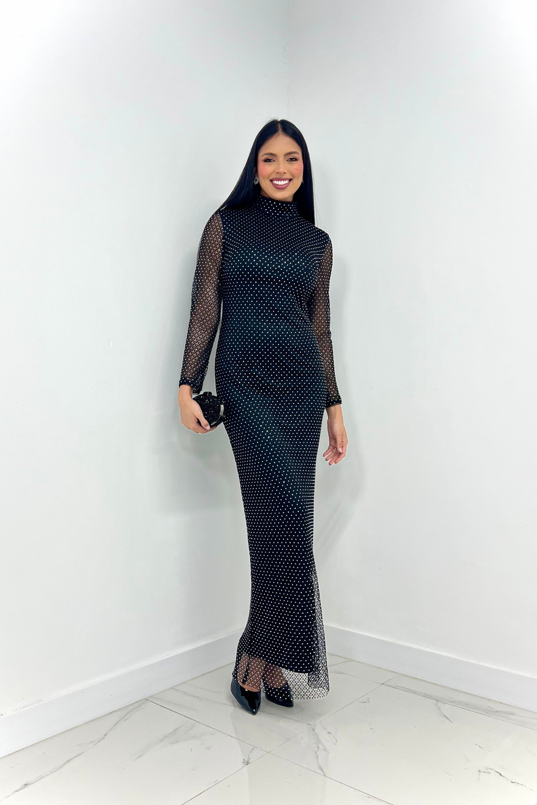 vestido largo negro con strass