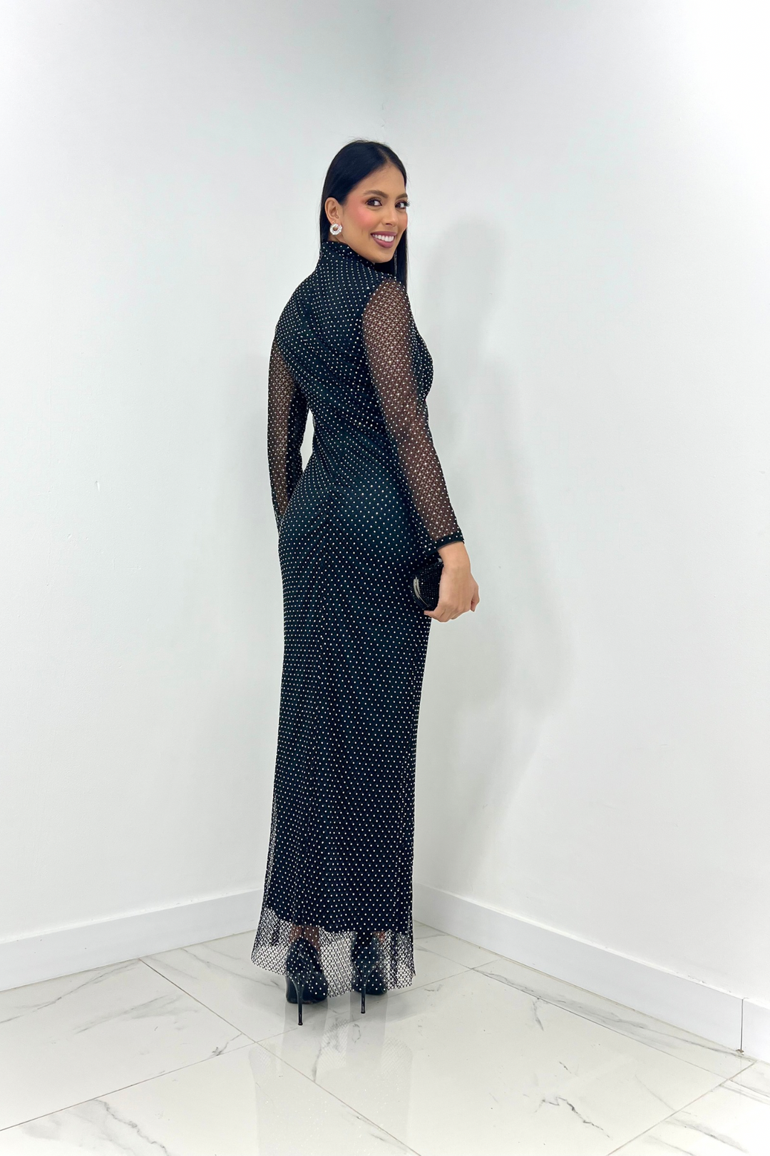 vestido largo negro con strass