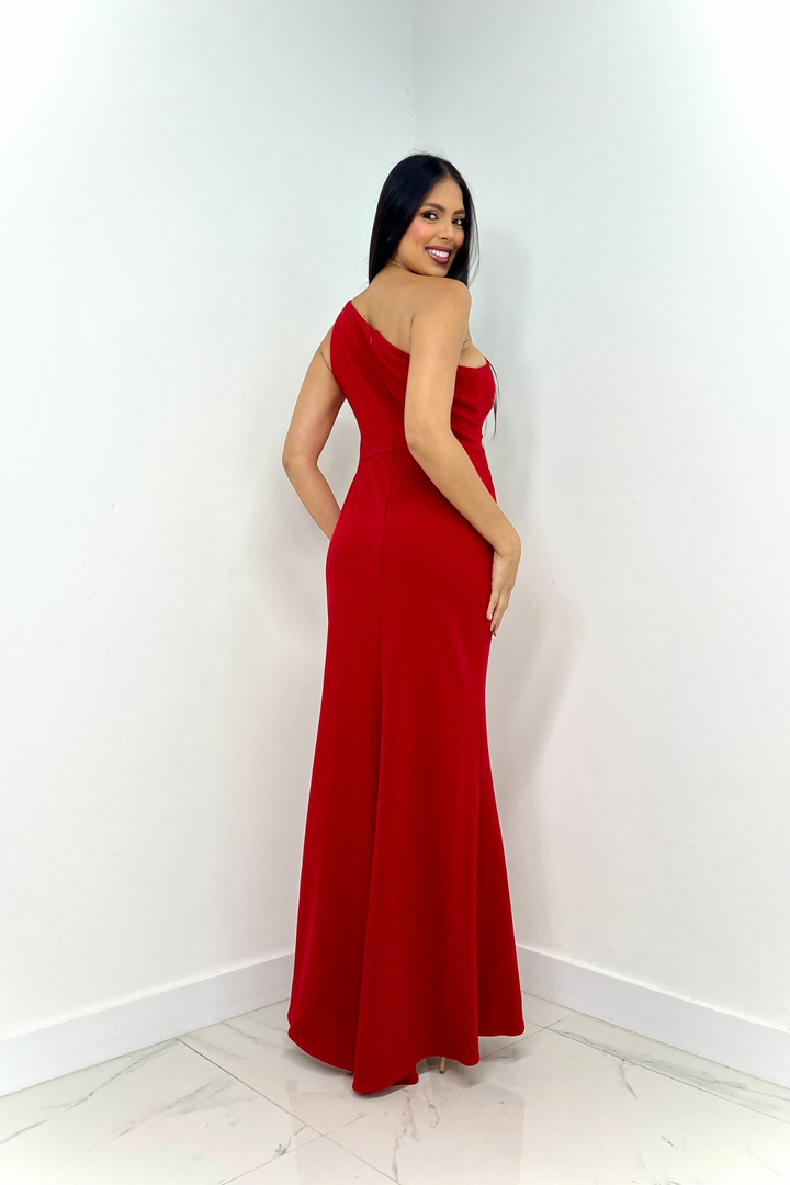 vestido rojo asimétrico